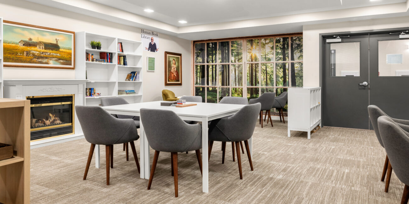 RESIDENT SUITE